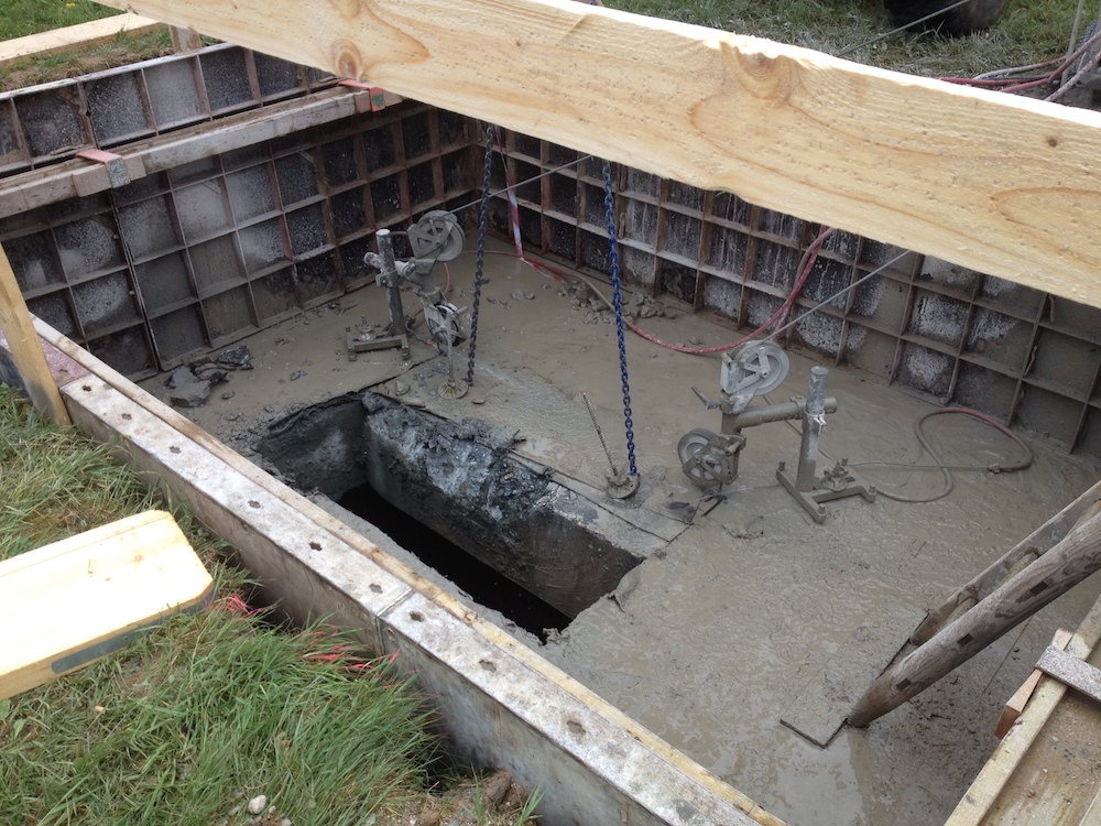 Sägearbeiten Öffnung Wasserspeicher